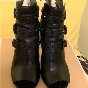 MICHAEL MICHAEL KORS BOOTIES